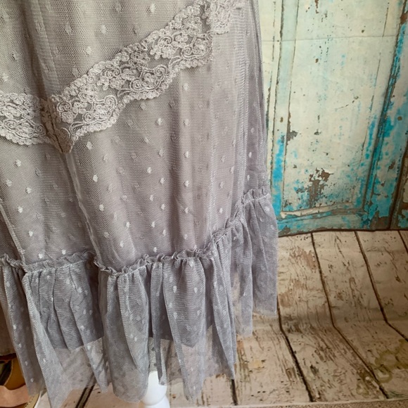 A’reve lacy gray dress - Picture 4 of 5